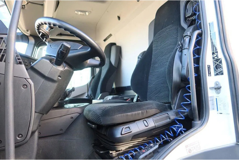 Mercedes-Benz Antos 2127 L Bak+Klep 2000 kg Euro 6 - Kravas automašīna ar slēgto virsbūvi: foto 5 Mercedes-Benz Antos 2127 L Bak+Klep 2000 kg Euro 6 - Kravas automašīna ar slēgto virsbūvi: foto 5