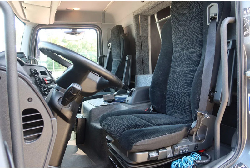 Mercedes-Benz Atego 816 L 3 Paarden/4 Ponies Nieuwe APK + nieuwe accu. - Zirgu kravas automašīna: foto 5 Mercedes-Benz Atego 816 L 3 Paarden/4 Ponies Nieuwe APK + nieuwe accu. - Zirgu kravas automašīna: foto 5