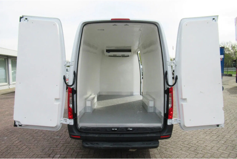 Mercedes-Benz Sprinter 314 CDI Koel/Vries/ verwarmen 220 volt nachtaansluiting - Komercauto refrižerators: foto 3 Mercedes-Benz Sprinter 314 CDI Koel/Vries/ verwarmen 220 volt nachtaansluiting - Komercauto refrižerators: foto 3