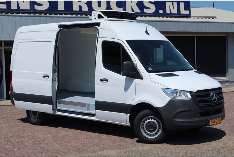 Mercedes-Benz Sprinter 315 CDI Koel/Vries/Verwarmen Carrier Xarios 350 + 220 volt nachtaansluiting - Komercauto refrižerators: foto 2 Mercedes-Benz Sprinter 315 CDI Koel/Vries/Verwarmen Carrier Xarios 350 + 220 volt nachtaansluiting - Komercauto refrižerators: foto 2