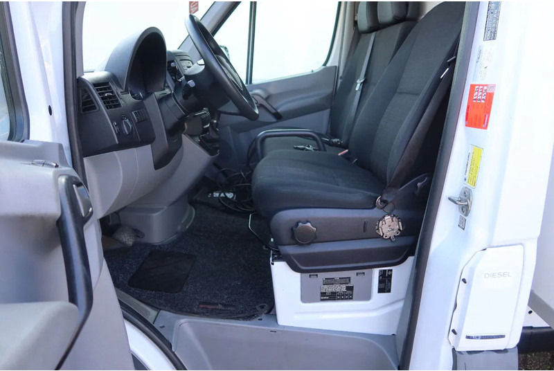 Mercedes-Benz Sprinter 316 CDI Carrier Koel/Vries Bak+Klep. Dag en nacht aansluiting - Komercauto refrižerators: foto 5 Mercedes-Benz Sprinter 316 CDI Carrier Koel/Vries Bak+Klep. Dag en nacht aansluiting - Komercauto refrižerators: foto 5