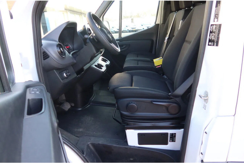Mercedes-Benz Sprinter 317 CDI L3/H2 Automaat - Kravas mikroautobuss: foto 5 Mercedes-Benz Sprinter 317 CDI L3/H2 Automaat - Kravas mikroautobuss: foto 5