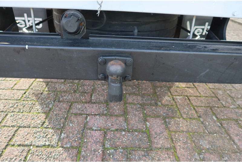 Mercedes-Benz Sprinter 519 CDI Bak + deuren, Montage /serviceauto + opstap + Imperial en opsteekrol C rijbewijs - Kravas automašīna ar slēgto virsbūvi: foto 5 Mercedes-Benz Sprinter 519 CDI Bak + deuren, Montage /serviceauto + opstap + Imperial en opsteekrol C rijbewijs - Kravas automašīna ar slēgto virsbūvi: foto 5