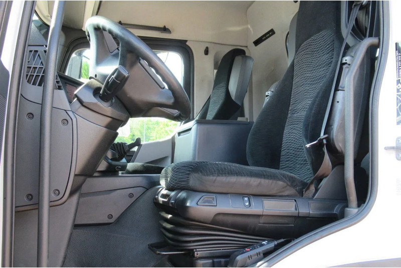 Mercedes-Benz Antos 1833 L - Vilcējs: foto 5 Mercedes-Benz Antos 1833 L - Vilcējs: foto 5