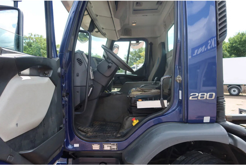 Volvo FE 280 Container / Kabelsysteem H.T.S Kabel, 15 ton, 575 cm 6 Cilinder - Kravas automašīna - kabeļu sistēma: foto 4 Volvo FE 280 Container / Kabelsysteem H.T.S Kabel, 15 ton, 575 cm 6 Cilinder - Kravas automašīna - kabeļu sistēma: foto 4