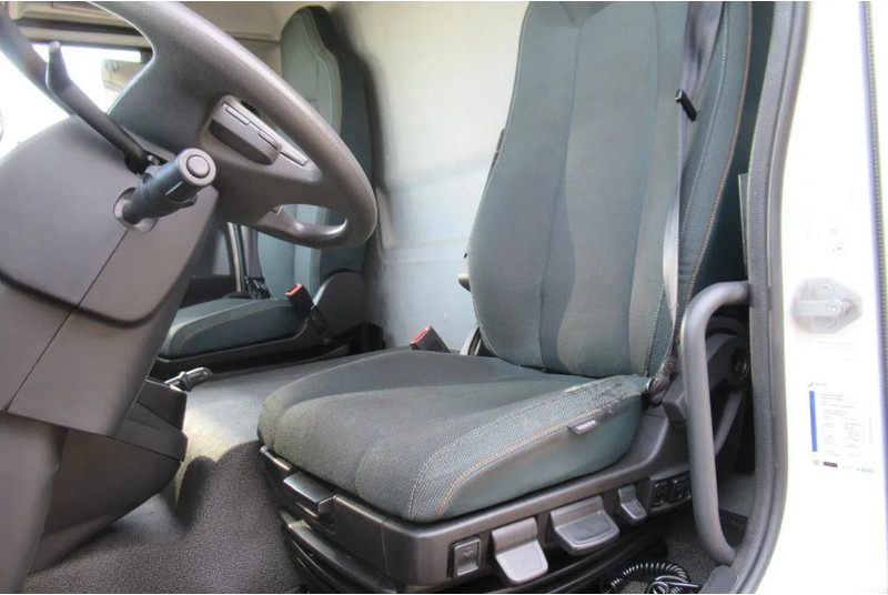 Volvo FL 240 Schuifzeil + Klep 1500 kg Euro 6 - Kravas automašīna ar tentu: foto 5 Volvo FL 240 Schuifzeil + Klep 1500 kg Euro 6 - Kravas automašīna ar tentu: foto 5