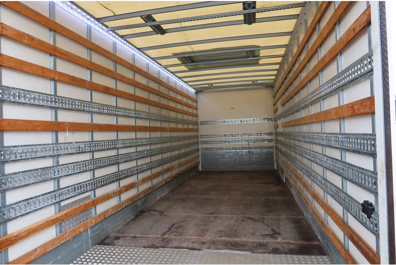 Volvo FL 250 Bak + Klep E6 - Kravas automašīna ar slēgto virsbūvi: foto 4 Volvo FL 250 Bak + Klep E6 - Kravas automašīna ar slēgto virsbūvi: foto 4