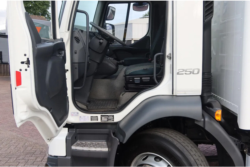 Volvo FL Bak + Dhollandia klep 2000 Kg - Kravas automašīna ar slēgto virsbūvi: foto 4 Volvo FL Bak + Dhollandia klep 2000 Kg - Kravas automašīna ar slēgto virsbūvi: foto 4