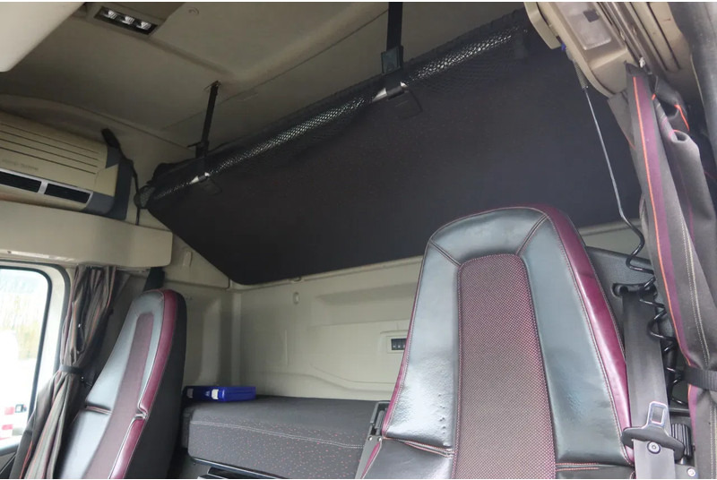 Volvo FM 340 Geïsoleerd Dak DHollandia 3000 kg - Kravas automašīna ar slēgto virsbūvi: foto 5 Volvo FM 340 Geïsoleerd Dak DHollandia 3000 kg - Kravas automašīna ar slēgto virsbūvi: foto 5