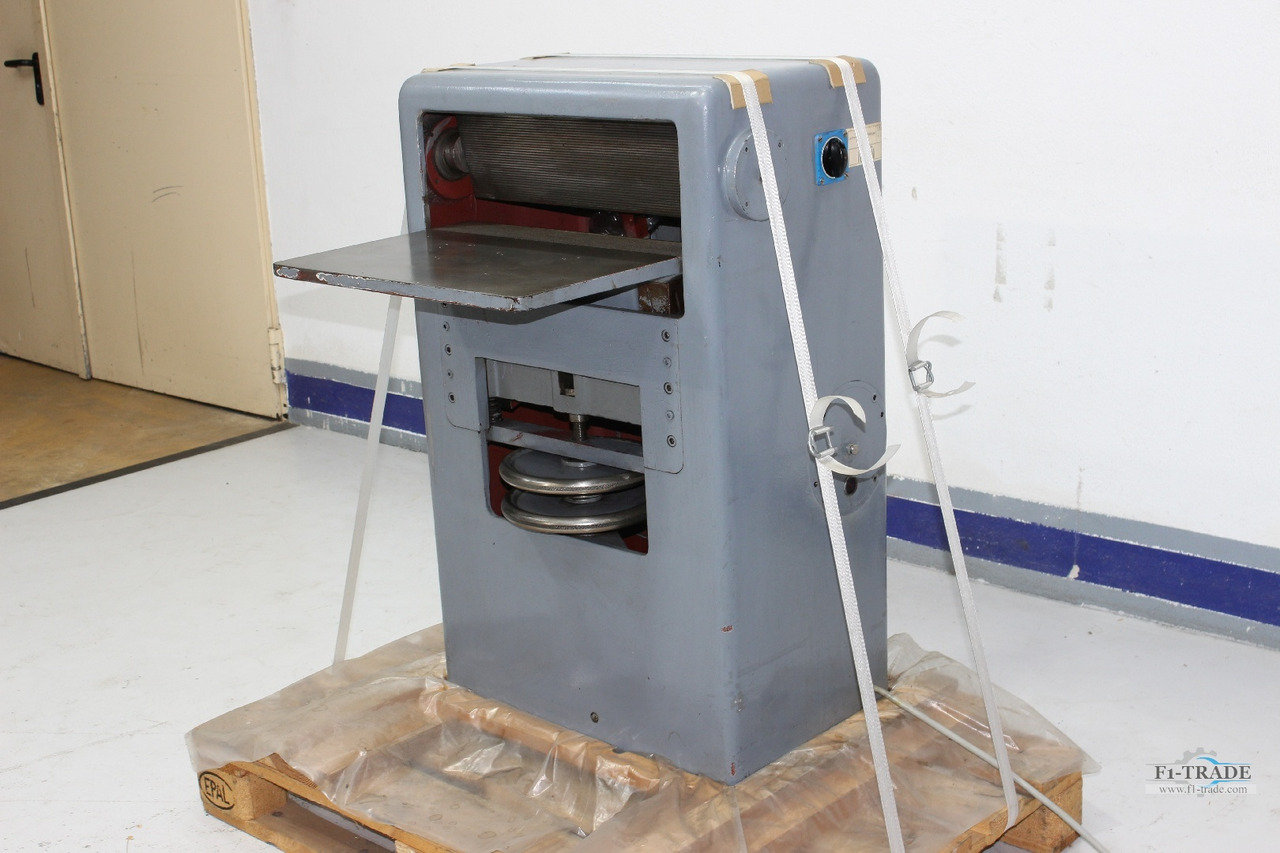 La Fornigrafica Dorsi 500 - Iesiešanas mašīna: foto 5 La Fornigrafica Dorsi 500 - Iesiešanas mašīna: foto 5