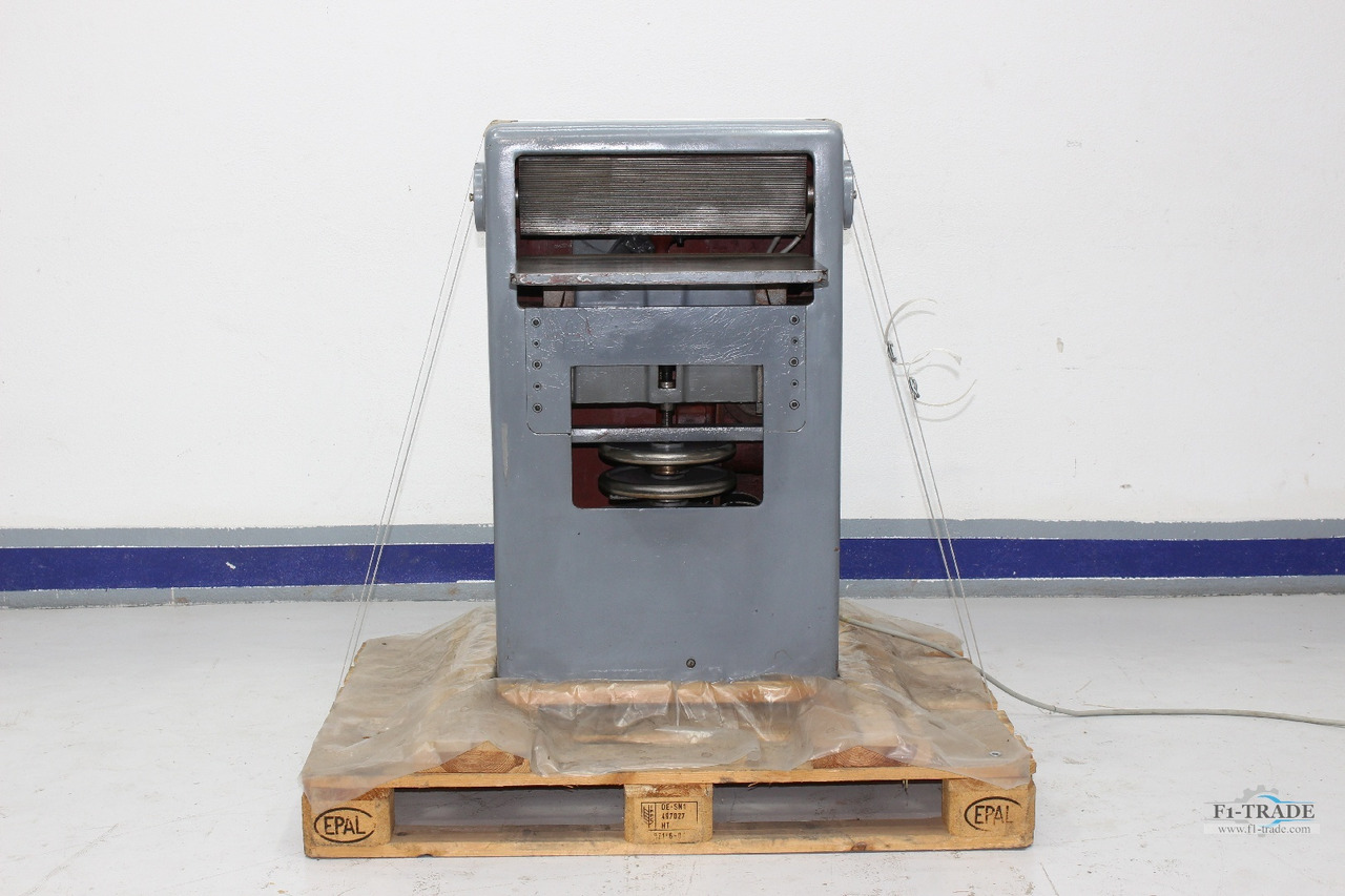 La Fornigrafica Dorsi 500 - Iesiešanas mašīna: foto 4 La Fornigrafica Dorsi 500 - Iesiešanas mašīna: foto 4