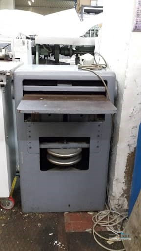 La Fornigrafica Dorsi 500 - Iesiešanas mašīna: foto 1 La Fornigrafica Dorsi 500 - Iesiešanas mašīna: foto 1