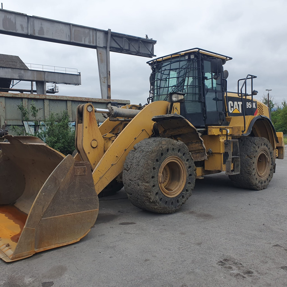 CATERPILLAR 950K - Riteņu iekrāvējs: foto 1 CATERPILLAR 950K - Riteņu iekrāvējs: foto 1