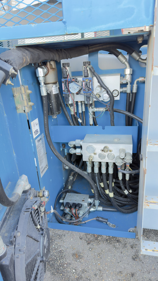 GENIE GS3390 - Teleskopiskais pacēlājs: foto 4 GENIE GS3390 - Teleskopiskais pacēlājs: foto 4