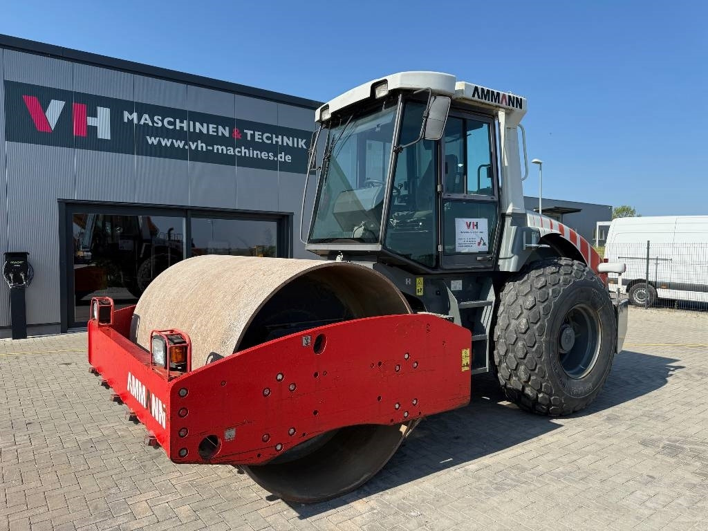 Ammann ASC 110 - Vibrorullis: foto 1 Ammann ASC 110 - Vibrorullis: foto 1
