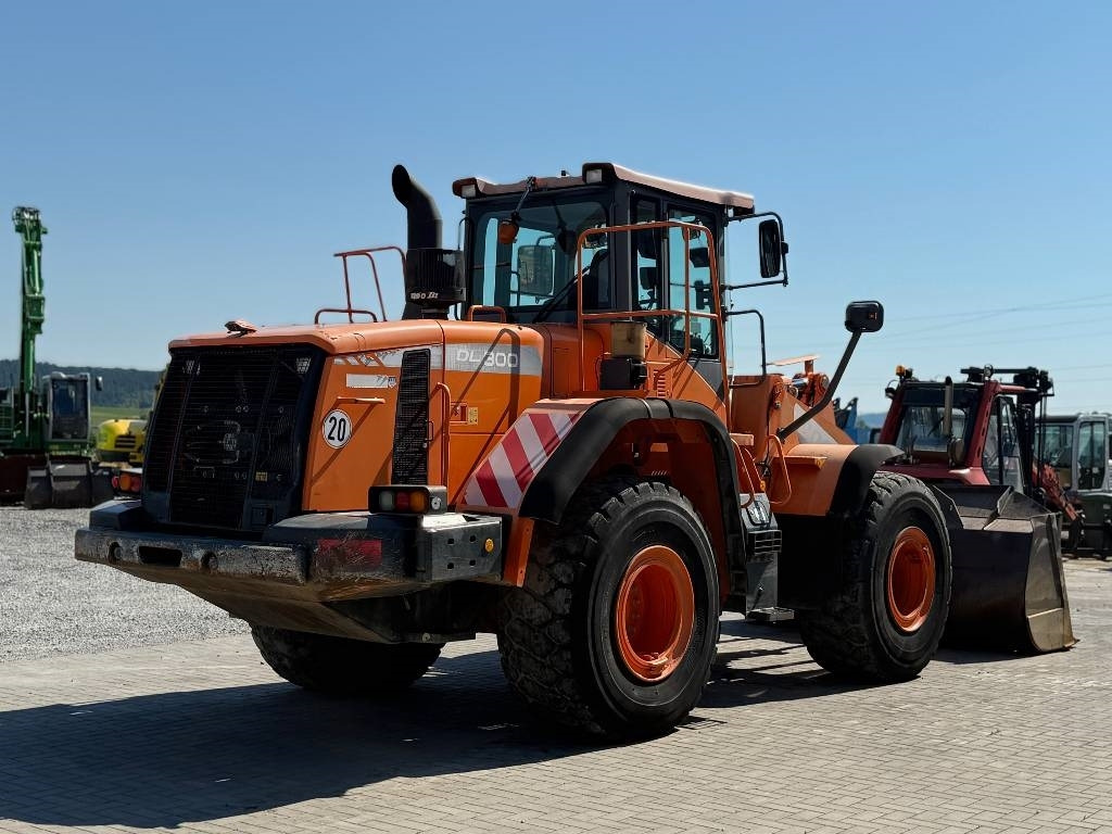 Doosan DL 300-3 - Riteņu iekrāvējs: foto 5 Doosan DL 300-3 - Riteņu iekrāvējs: foto 5