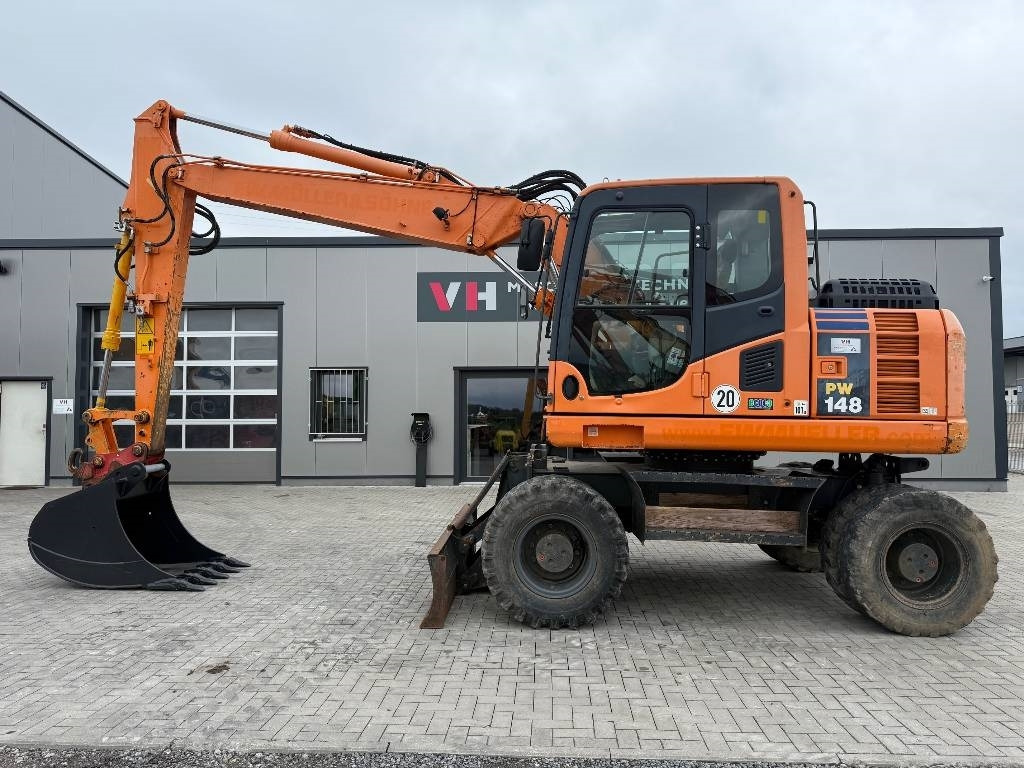 Komatsu PW 148-8 - Riteņu ekskavators: foto 2 Komatsu PW 148-8 - Riteņu ekskavators: foto 2
