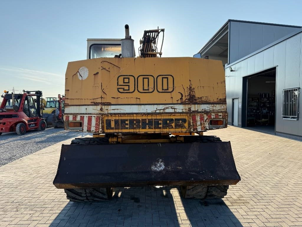Liebherr A 900 C - Riteņu ekskavators: foto 3 Liebherr A 900 C - Riteņu ekskavators: foto 3