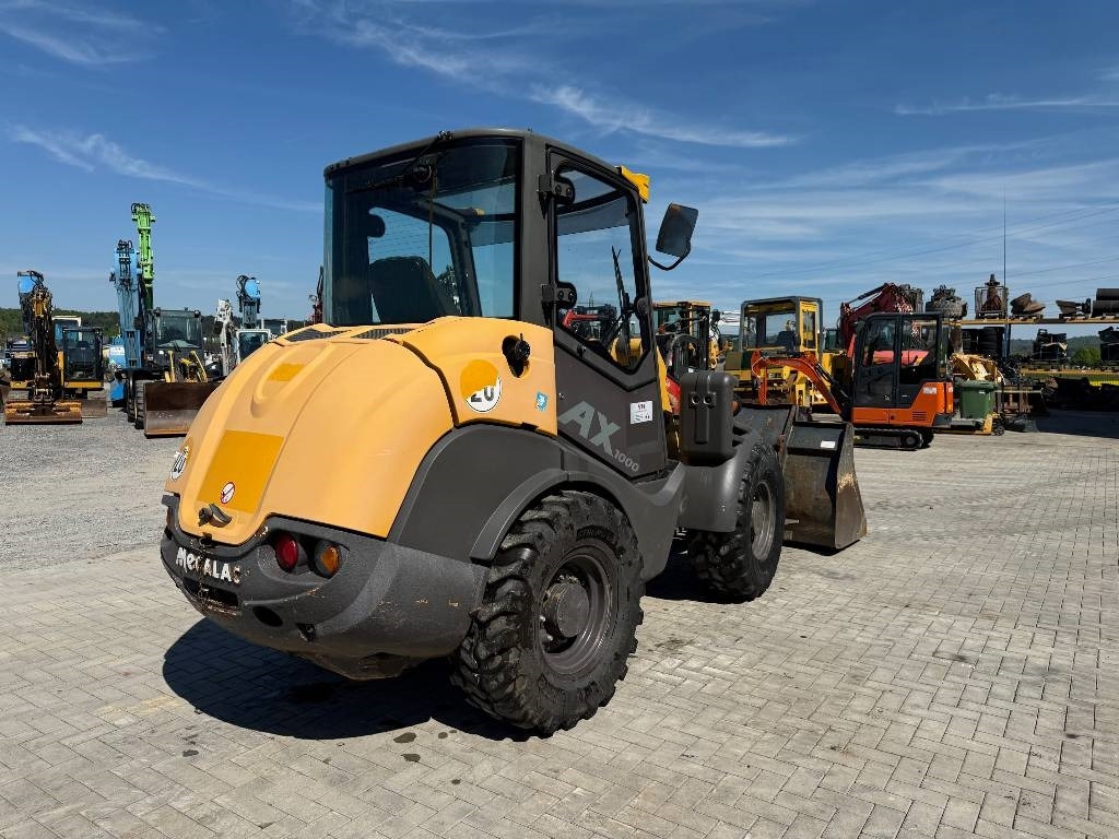 Mecalac AX 1000 - Riteņu iekrāvējs: foto 5 Mecalac AX 1000 - Riteņu iekrāvējs: foto 5