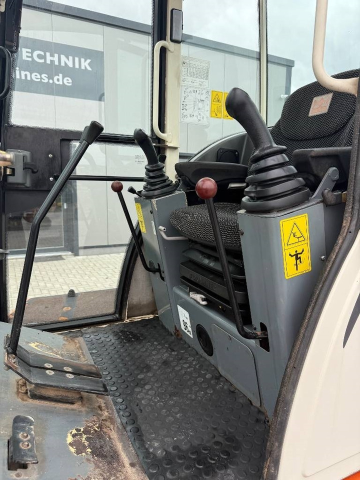 Mini-ekskavators Terex TC 48: foto 9