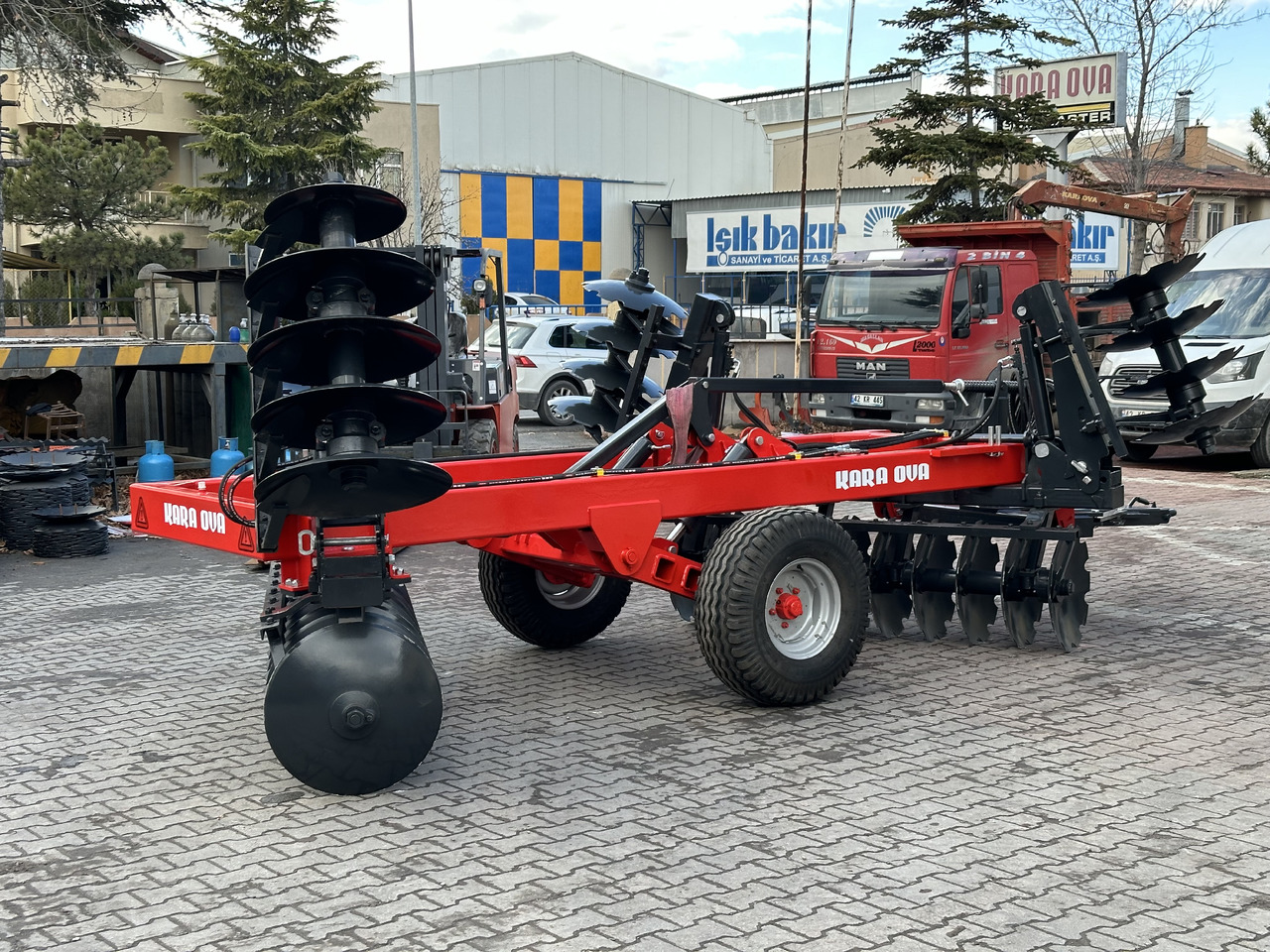 SOIL MASTER FOLDABLE TYPE GOBLE DISC HARROW - Disku ecēša: foto 3 SOIL MASTER FOLDABLE TYPE GOBLE DISC HARROW - Disku ecēša: foto 3