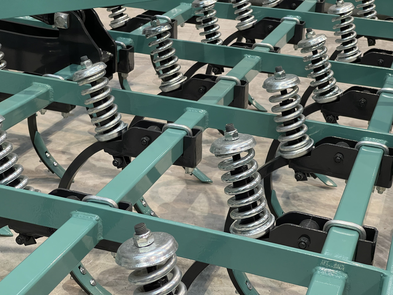 SOIL MASTER _FOLDABLE TYPE SPRING LOADED CULTIVATOR COMBINATION (2-WING) - Ecēša: foto 3 SOIL MASTER _FOLDABLE TYPE SPRING LOADED CULTIVATOR COMBINATION (2-WING) - Ecēša: foto 3