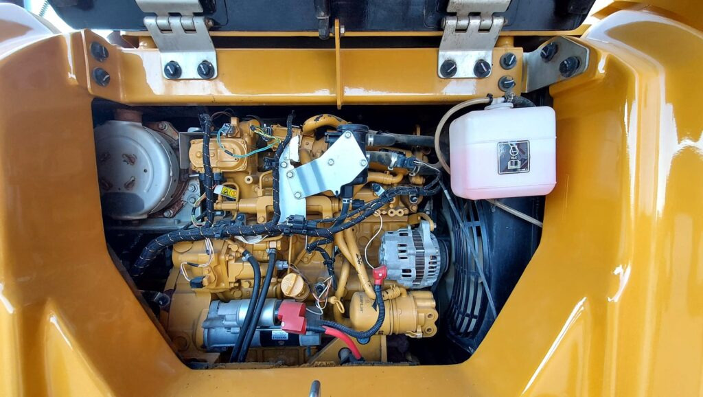 CAT 308E2CR - Mini-ekskavators: foto 5 CAT 308E2CR - Mini-ekskavators: foto 5