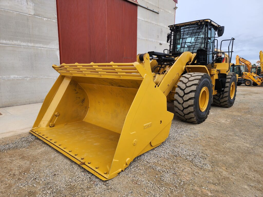 CAT 950M - Riteņu iekrāvējs: foto 2 CAT 950M - Riteņu iekrāvējs: foto 2