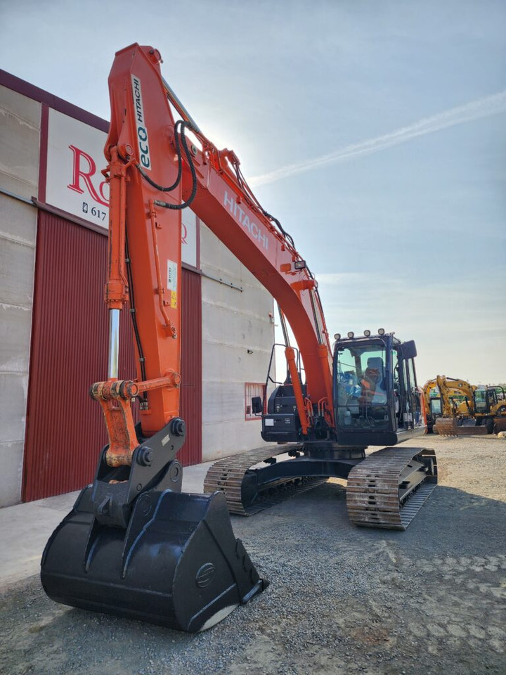 HITACHI ZX210LC-6 - Kāpurķēžu ekskavators: foto 2 HITACHI ZX210LC-6 - Kāpurķēžu ekskavators: foto 2