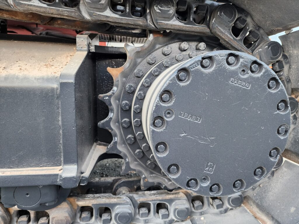 Kāpurķēžu ekskavators HITACHI ZX300LCN-6: foto 12