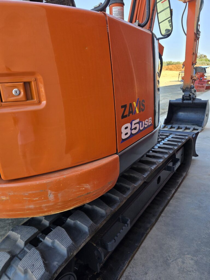 HITACHI ZX85USB-6 - Mini-ekskavators: foto 5 HITACHI ZX85USB-6 - Mini-ekskavators: foto 5