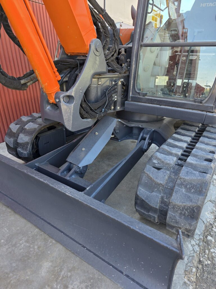 HITACHI ZX85USB-6 - Mini-ekskavators: foto 4 HITACHI ZX85USB-6 - Mini-ekskavators: foto 4