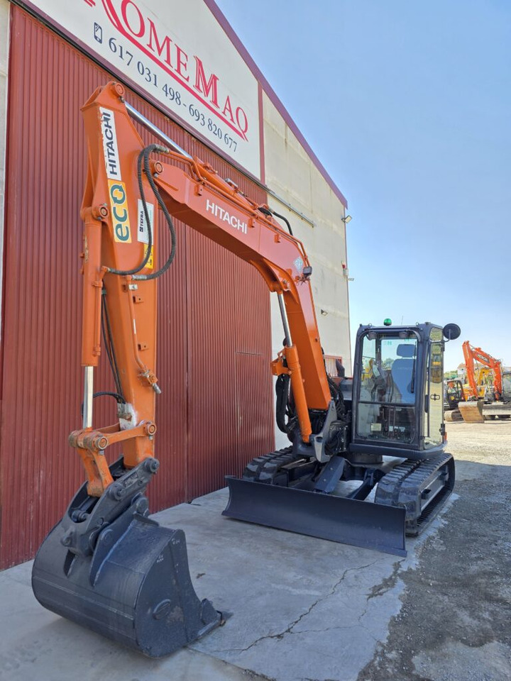 HITACHI ZX85USB-6 - Mini-ekskavators: foto 2 HITACHI ZX85USB-6 - Mini-ekskavators: foto 2
