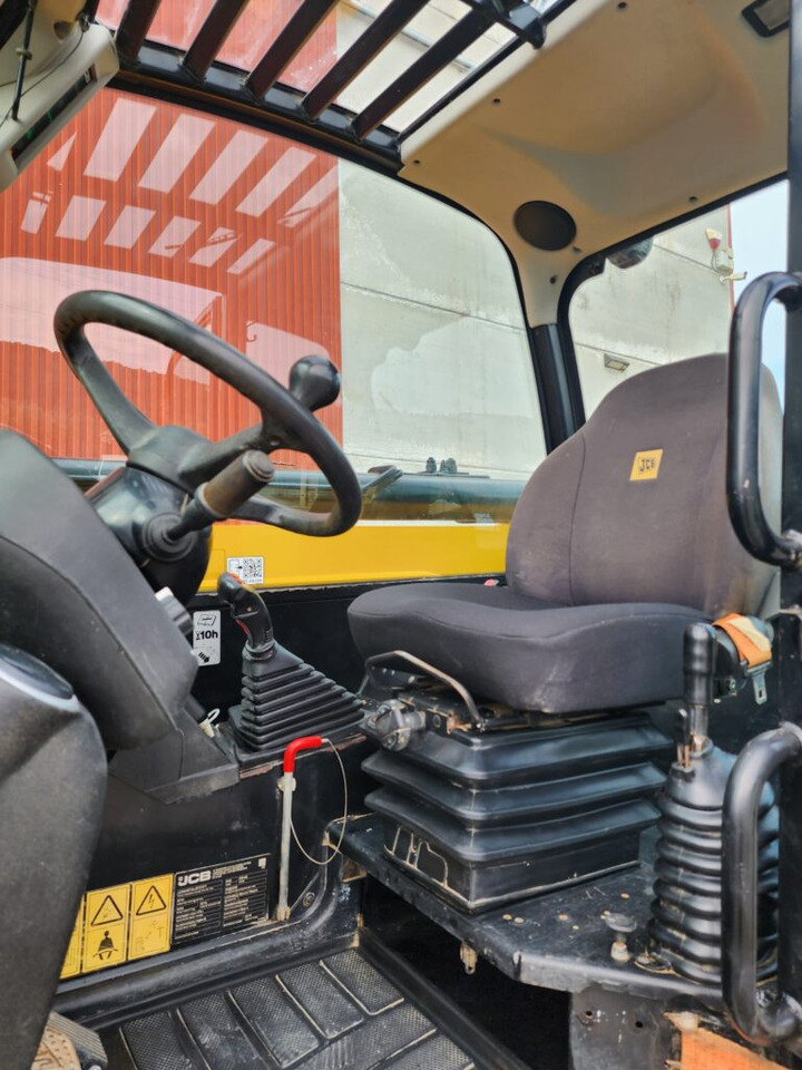 Teleskopiskais iekrāvējs JCB 535-95: foto 6