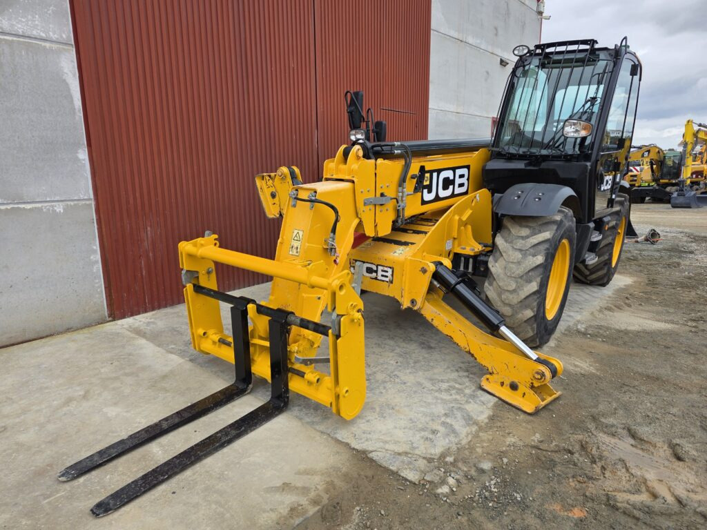 JCB 540-140 HI VIZ - Teleskopiskais iekrāvējs: foto 2 JCB 540-140 HI VIZ - Teleskopiskais iekrāvējs: foto 2