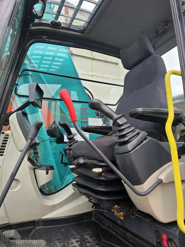 KOBELCO SK140SRLC-5 - Kāpurķēžu ekskavators: foto 5 KOBELCO SK140SRLC-5 - Kāpurķēžu ekskavators: foto 5
