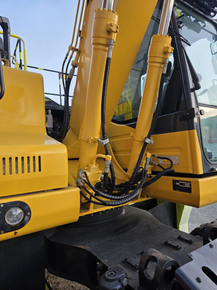 KOMATSU PW148-11 - Riteņu ekskavators: foto 4 KOMATSU PW148-11 - Riteņu ekskavators: foto 4