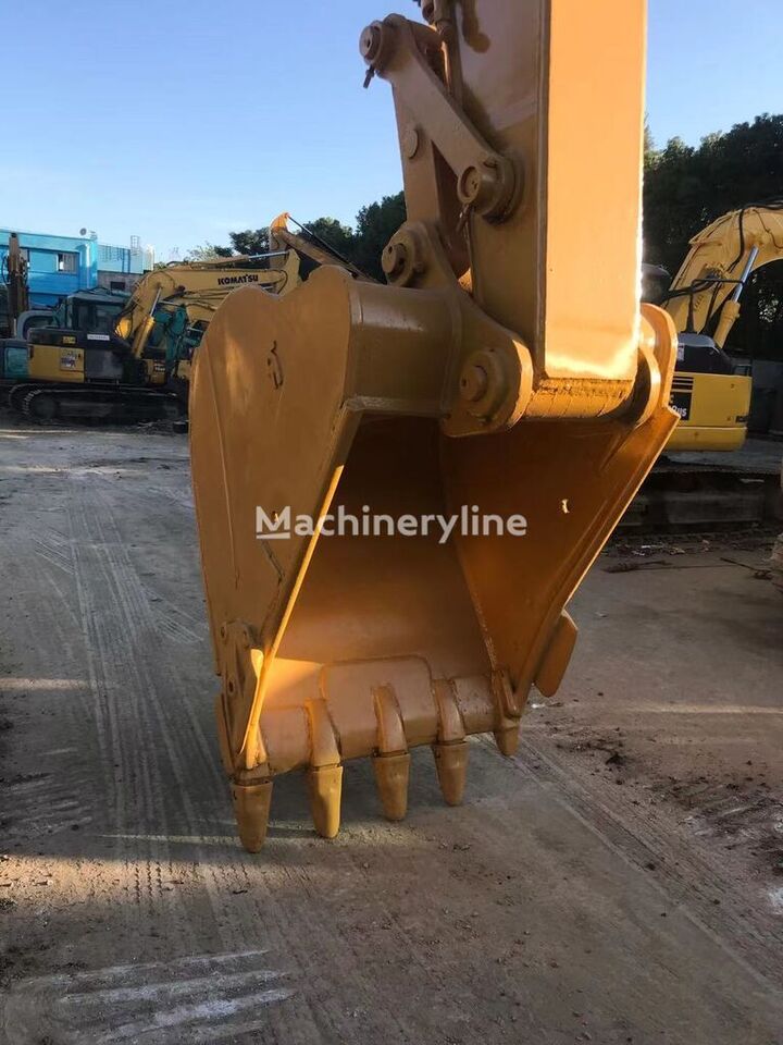 Caterpillar Caterpillar 330B 325B - Kāpurķēžu ekskavators: foto 3 Caterpillar Caterpillar 330B 325B - Kāpurķēžu ekskavators: foto 3