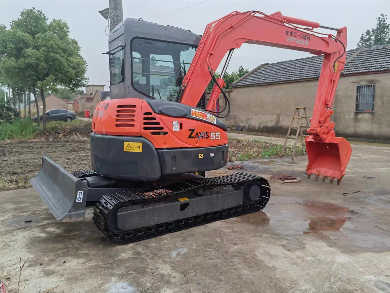 HITACHI ZX55UR - Mini-ekskavators: foto 1 HITACHI ZX55UR - Mini-ekskavators: foto 1