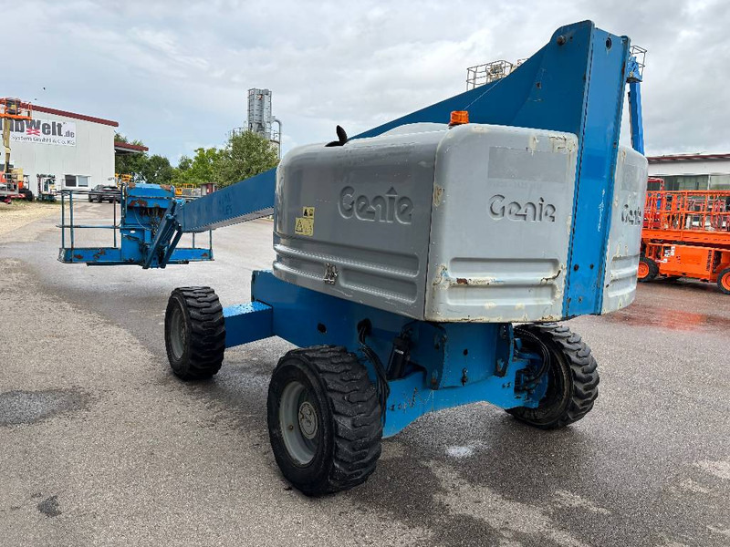 Genie S45 - 15,7m Diesel 4x4 Teleskop-Arbeitsbühne - Izlices pacēlājs: foto 4 Genie S45 - 15,7m Diesel 4x4 Teleskop-Arbeitsbühne - Izlices pacēlājs: foto 4