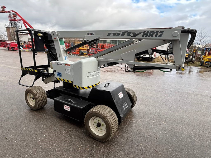 Niftylift HR12 Hybrid Gelenk-Teleskop-Bühne 12m - Izlices pacēlājs: foto 4 Niftylift HR12 Hybrid Gelenk-Teleskop-Bühne 12m - Izlices pacēlājs: foto 4
