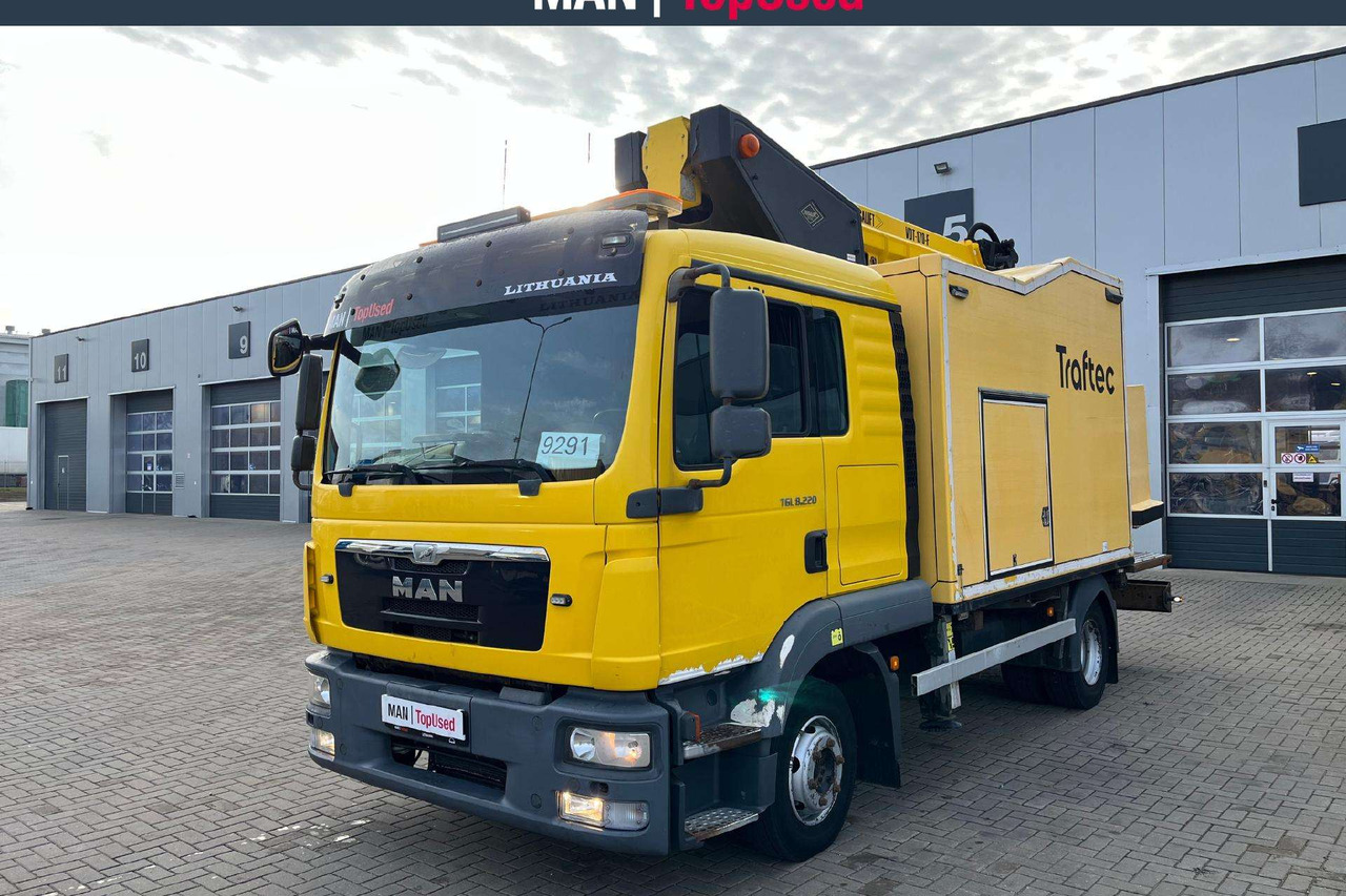 MAN 8.220 4X2 bokštelis(9291) - Kravas auto ar manipulatoru: foto 1 MAN 8.220 4X2 bokštelis(9291) - Kravas auto ar manipulatoru: foto 1