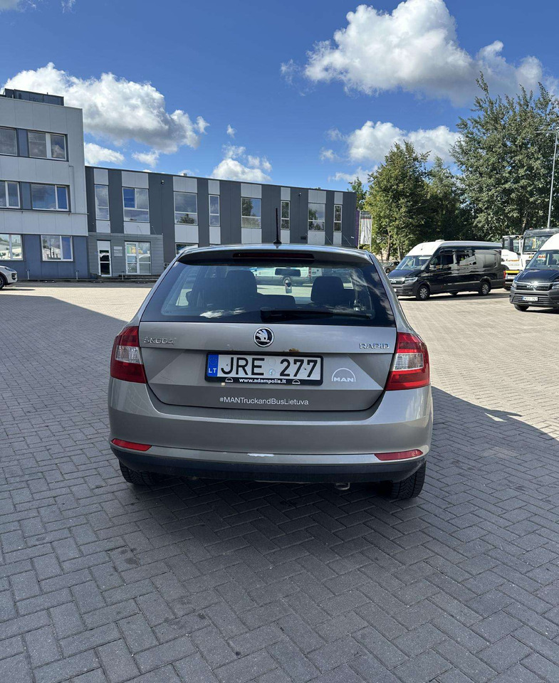 Skoda Rapid - Universālis: foto 3 Skoda Rapid - Universālis: foto 3