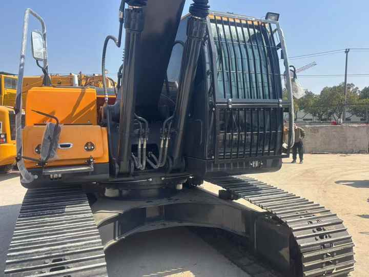 2024 New Hyundai HX220L Crawler Excavator South Korea Made ,22ton Tracked Shovel HX220 Hyundai HX220 Crawler Excavator - Ekskavators: foto 4 2024 New Hyundai HX220L Crawler Excavator South Korea Made ,22ton Tracked Shovel HX220 Hyundai HX220 Crawler Excavator - Ekskavators: foto 4