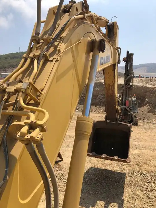70 Ton Used Japan Komatsu PC700 Excavator for Sale Used Excavator PC220 PC200 PC240 PC600 PC650 PC700 PC800 - Ekskavators: foto 4 70 Ton Used Japan Komatsu PC700 Excavator for Sale Used Excavator PC220 PC200 PC240 PC600 PC650 PC700 PC800 - Ekskavators: foto 4