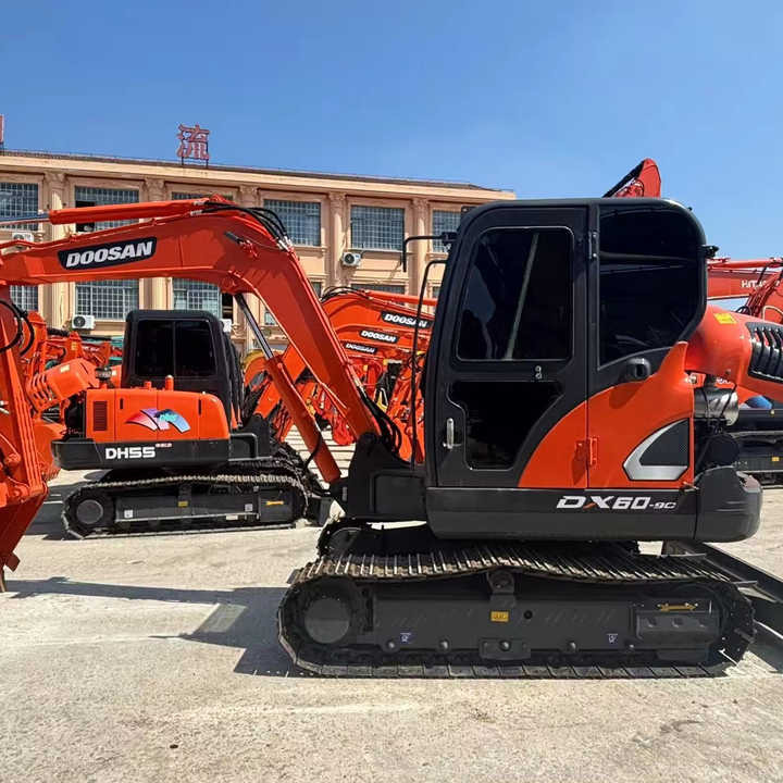 Doosan DX60 DX60-9c DH60-7 DX60W DX80 DX75 DX55 DH35 DH55 Used Mini Excavator Mas Maquinaria Municipal Y Ambiental - Ekskavators: foto 1 Doosan DX60 DX60-9c DH60-7 DX60W DX80 DX75 DX55 DH35 DH55 Used Mini Excavator Mas Maquinaria Municipal Y Ambiental - Ekskavators: foto 1