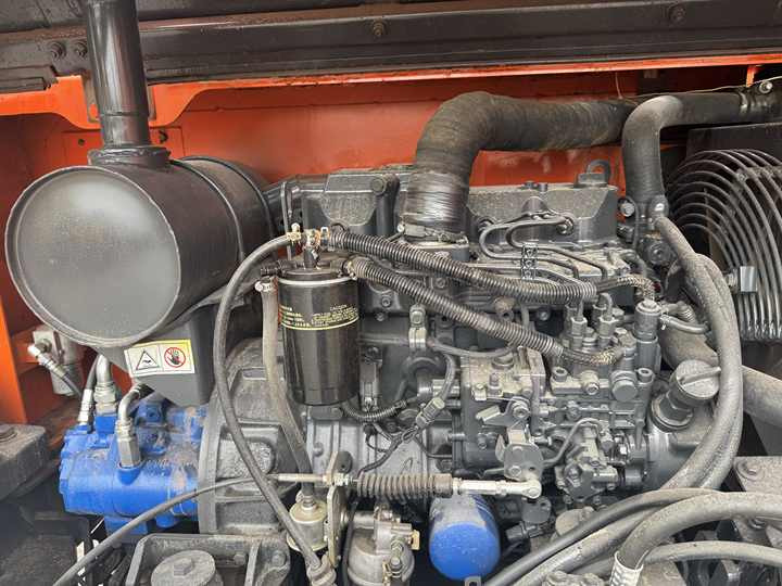 Doosan DX75-9C Used Excavator Crawler Second Hand Korean Engine DX75-9C Small Digger for Home or Farm - Kāpurķēžu ekskavators: foto 3 Doosan DX75-9C Used Excavator Crawler Second Hand Korean Engine DX75-9C Small Digger for Home or Farm - Kāpurķēžu ekskavators: foto 3