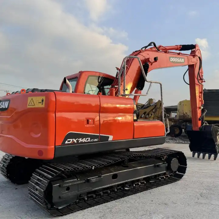 Doosan Dx140 Used Excavator DX140LC-9C Min Excavator Crawler Equipment Machinery Dx60 Dx80 Dx140LC Dx225 Dx300LC Dh60 Dx55 - Kāpurķēžu ekskavators: foto 2 Doosan Dx140 Used Excavator DX140LC-9C Min Excavator Crawler Equipment Machinery Dx60 Dx80 Dx140LC Dx225 Dx300LC Dh60 Dx55 - Kāpurķēžu ekskavators: foto 2