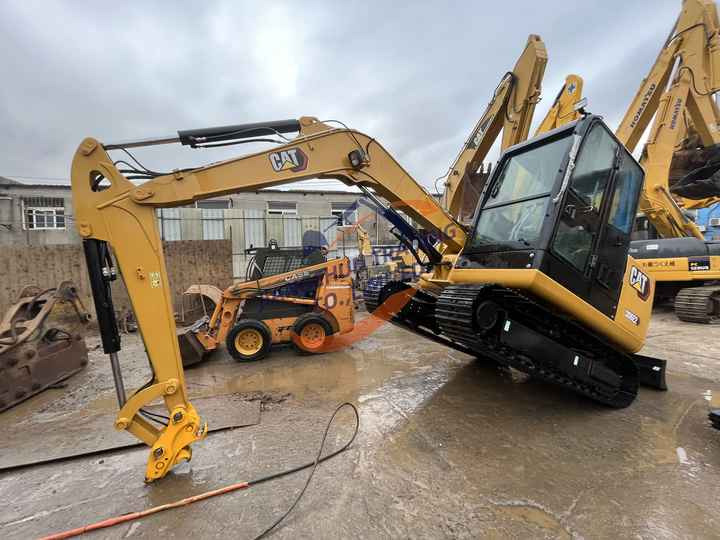 Excellent Used Cheap Caterpillar cat 303.5e cat 305.5 caterpillar 306e cat 306e2 306 306d 307 307c 307d 307e used excavator - Kāpurķēžu ekskavators: foto 4 Excellent Used Cheap Caterpillar cat 303.5e cat 305.5 caterpillar 306e cat 306e2 306 306d 307 307c 307d 307e used excavator - Kāpurķēžu ekskavators: foto 4