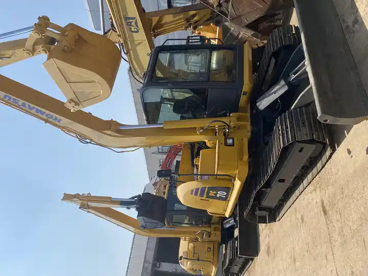 Good Condition Komatsu Used PC70-8 Hydraulic Crawler Excavator Suitable For Construction/ Agriculture Digging - Kāpurķēžu ekskavators: foto 2 Good Condition Komatsu Used PC70-8 Hydraulic Crawler Excavator Suitable For Construction/ Agriculture Digging - Kāpurķēžu ekskavators: foto 2